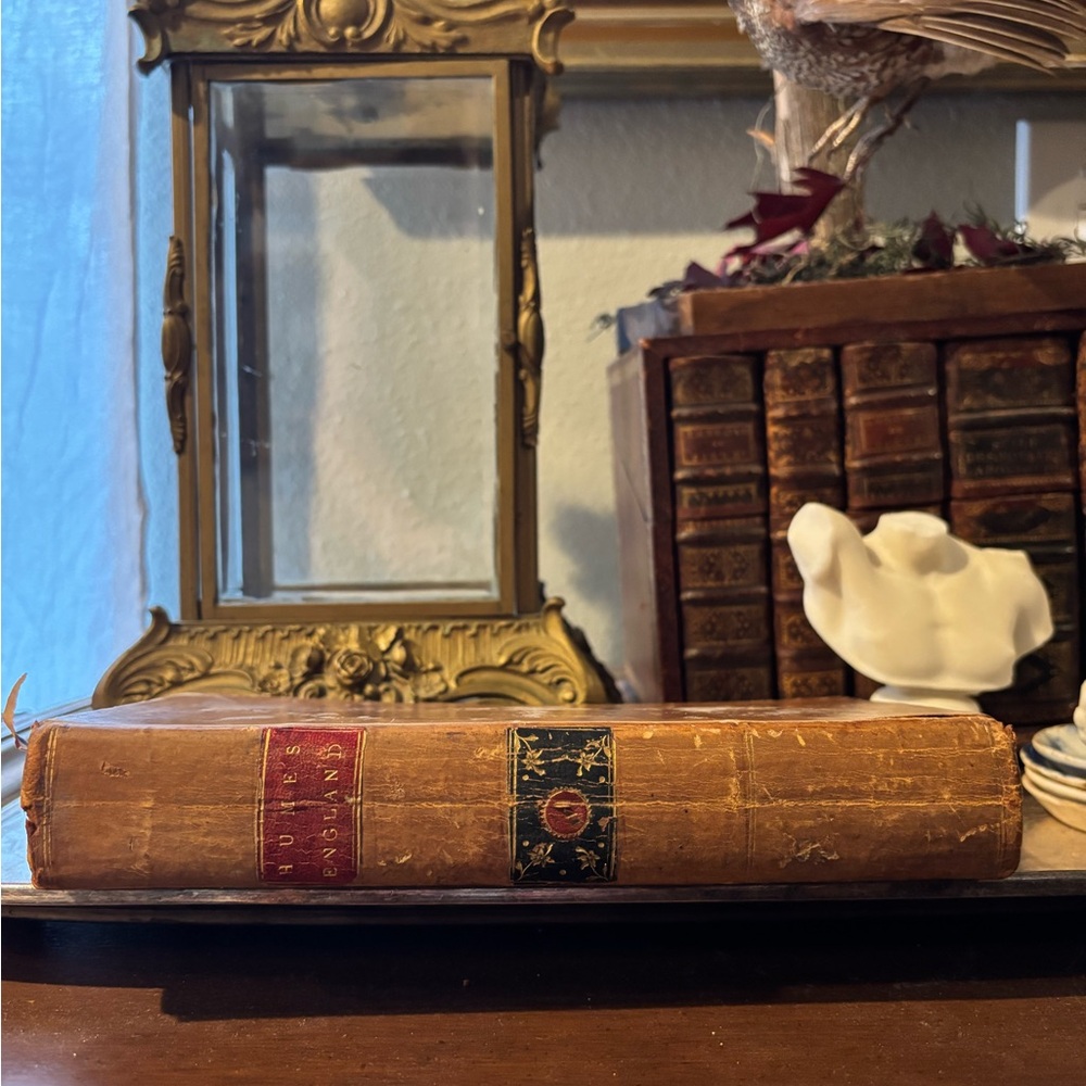 Antique Humes England 1788 Volume 5